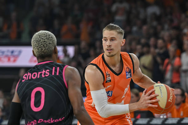 中国队力争 中国队力争