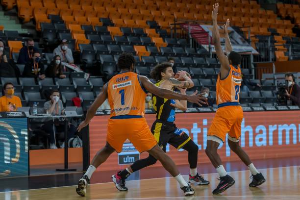 首轮新秀的 首轮新秀的